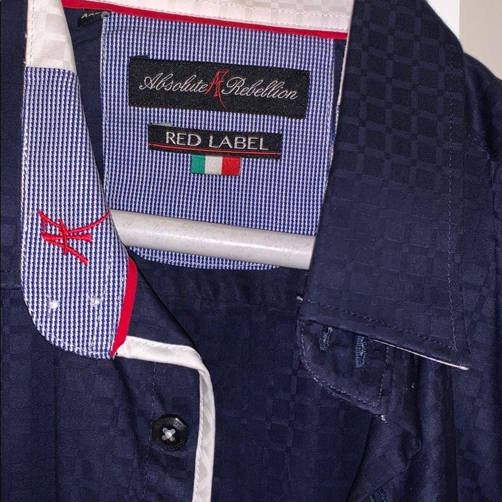 Shirt - Picture 2 of 6